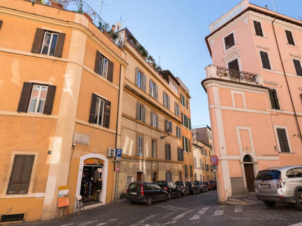 Il Mandorlo A Monti Rom